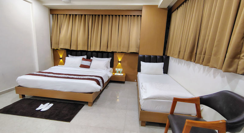 Executive Triple Bed