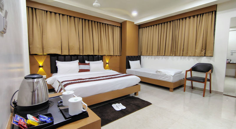 Executive Triple Bed