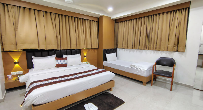 Executive Triple Bed