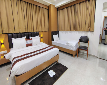 Executive Triple Bed